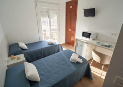 Habitacion Doble Habitaciones Isabel Los Prados Malaga (2)